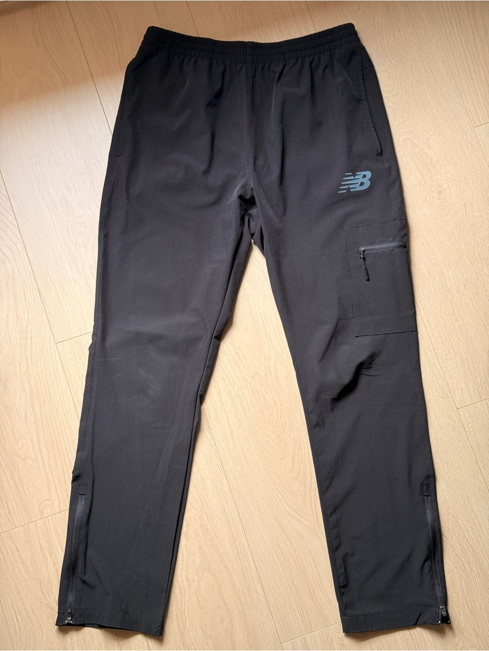 New Balance Men’s Black Cargo Track Pants with Logo